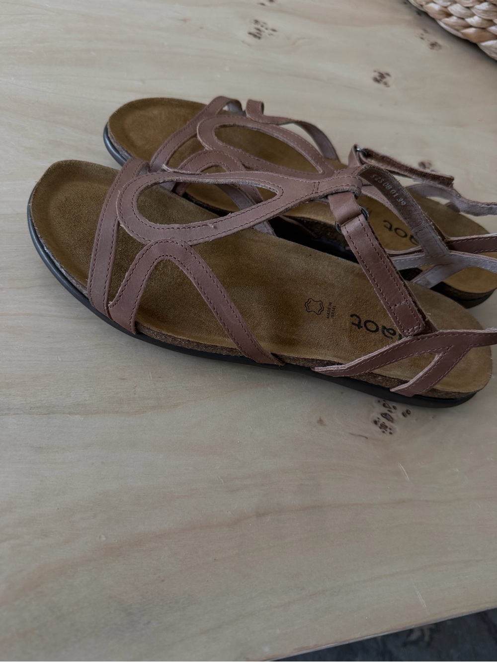 Naot Dorith Brown Leather Strappy T‑Bar Sandals - Picture 6 of 8